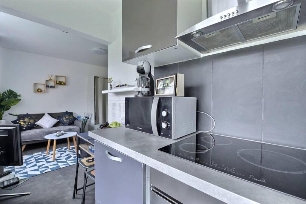 Studio Renov*Fibre*Parking 3 Min Gare De St-Louis Apartment Saint-Louis  Exterior photo